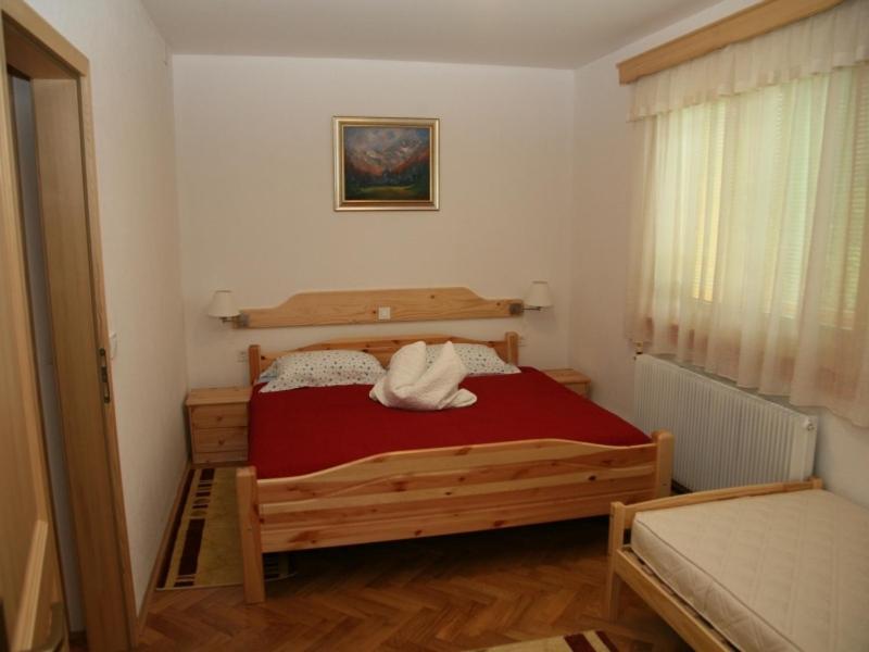 House Berdnik Hotel Stahovica Exterior photo